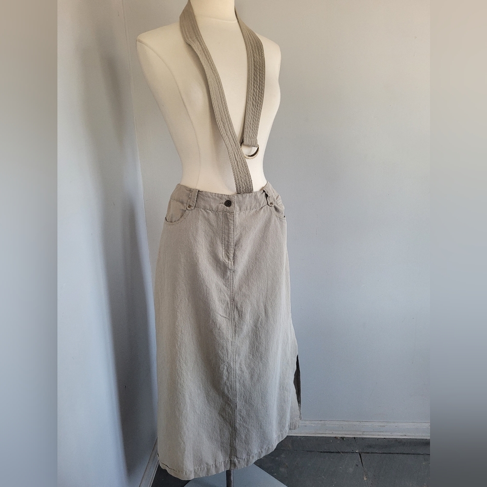 BGN &CO women's Elegant  Women's Skirt Size 13/14